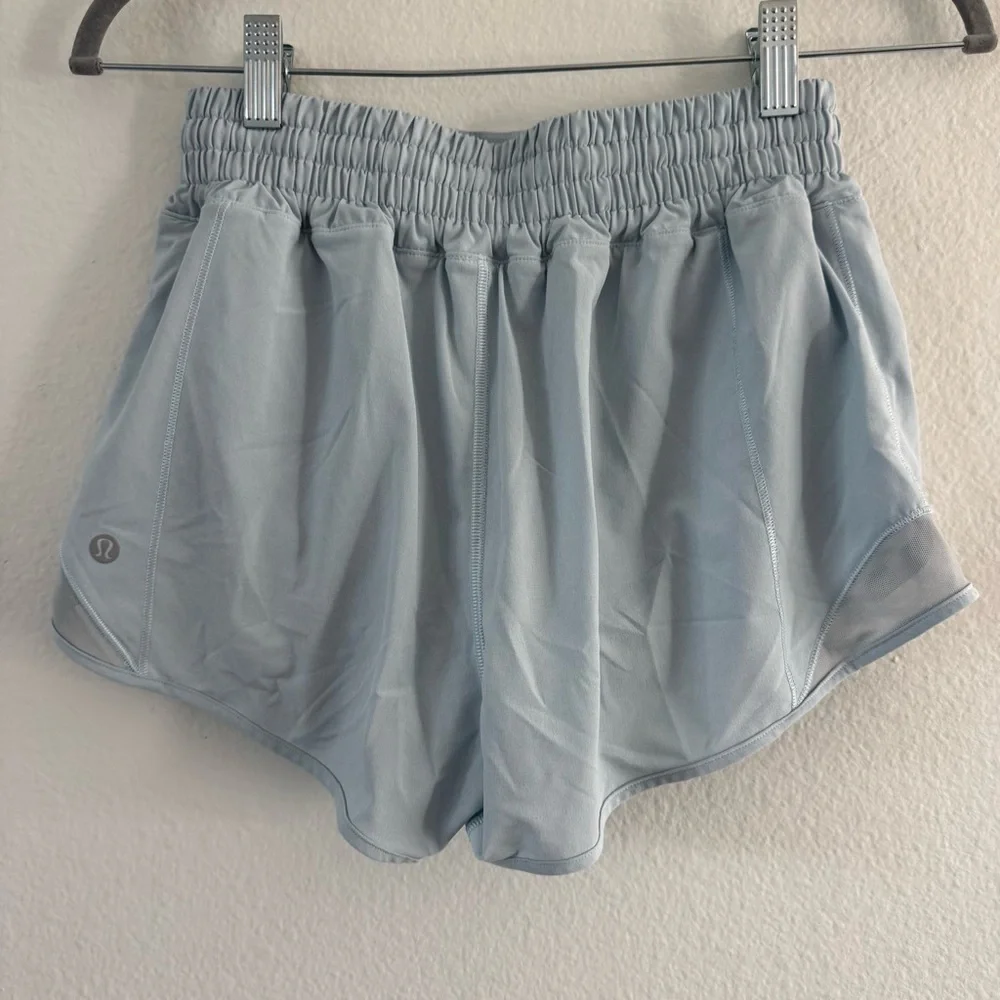 Lululemon Women’s Hotty Hot Short Light Blue Size 4 - Picture 3 of 4